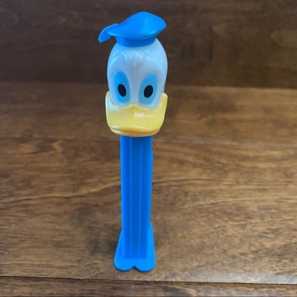 PEZ Vintage Donald Duck Pez Dispenser